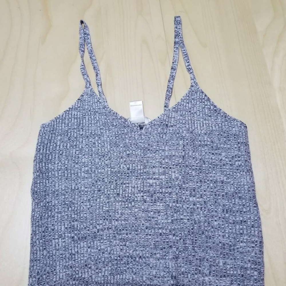 Gray tank top